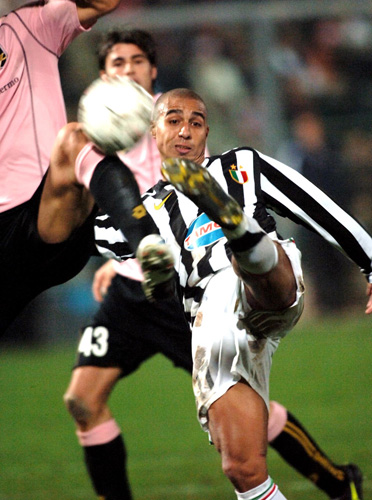 球队仍保持 球队仍保持