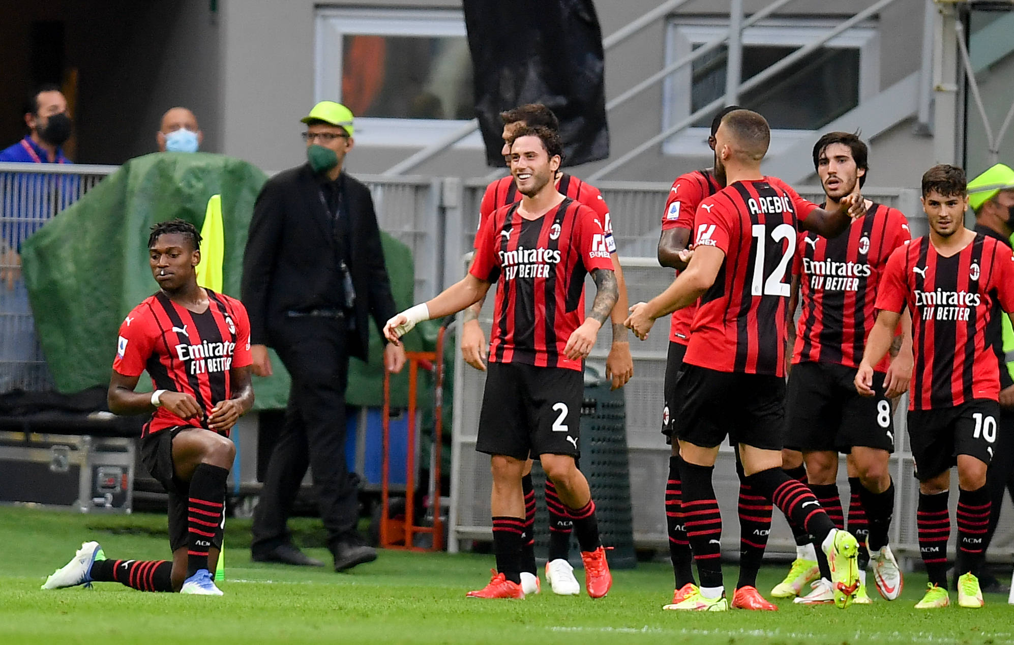 中后场保持 中后场保持